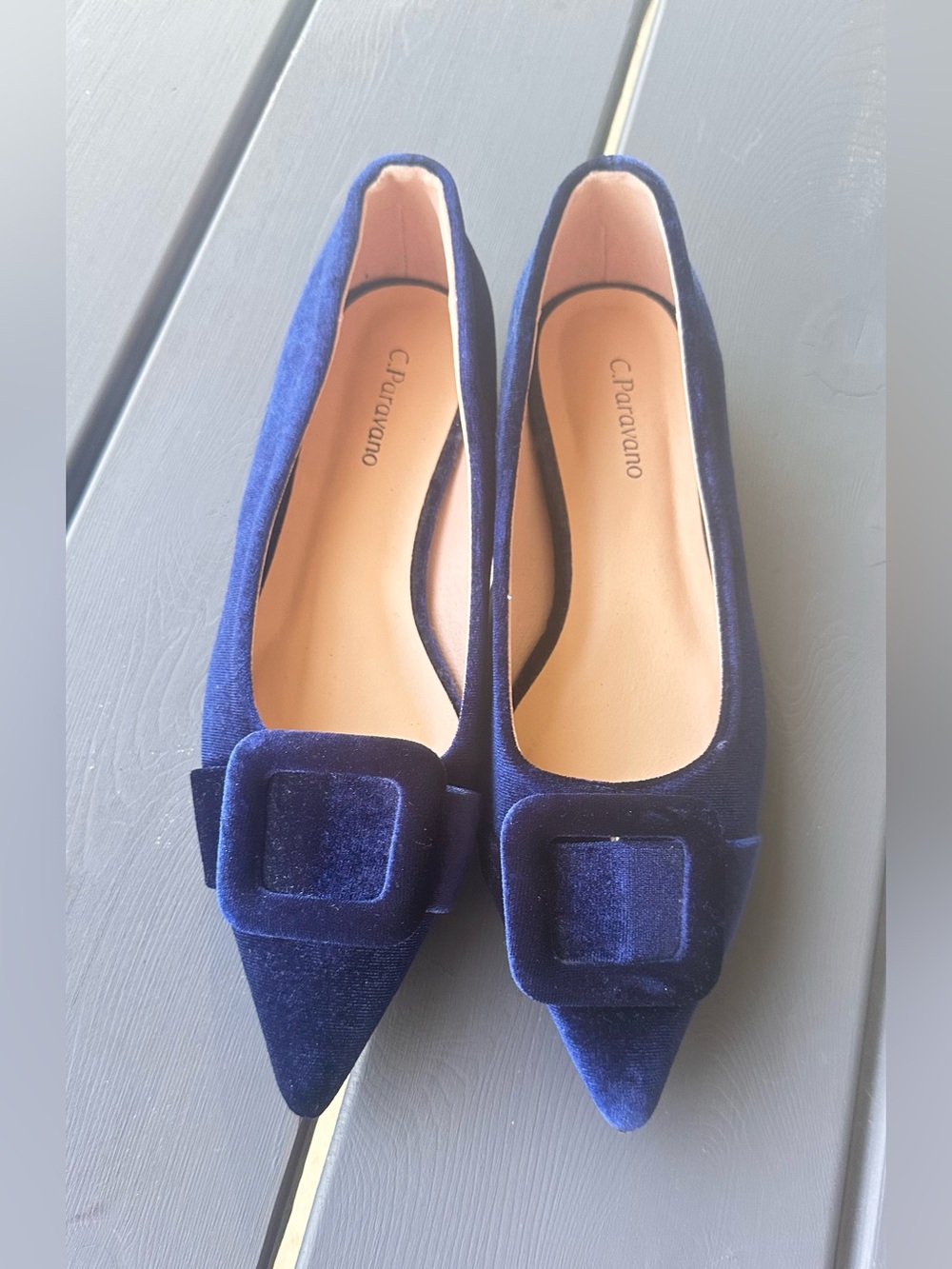 C.Paravano Aida navy blue velvet flats shoes Size  between 5.5 to 6 Us size